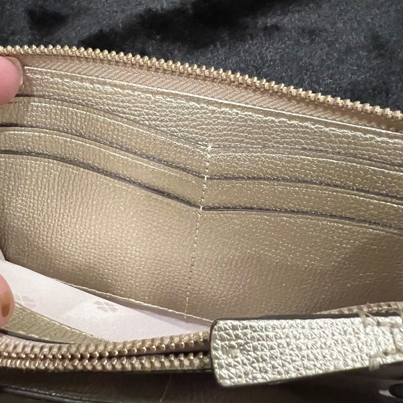 Kate Spade Gold Metallic Wallet - Picture 10 of 11